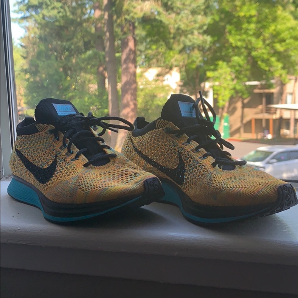 Nike Flyknit Racer